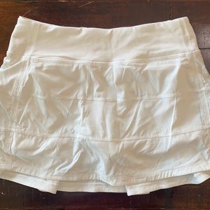 Lululemon skirt size 2